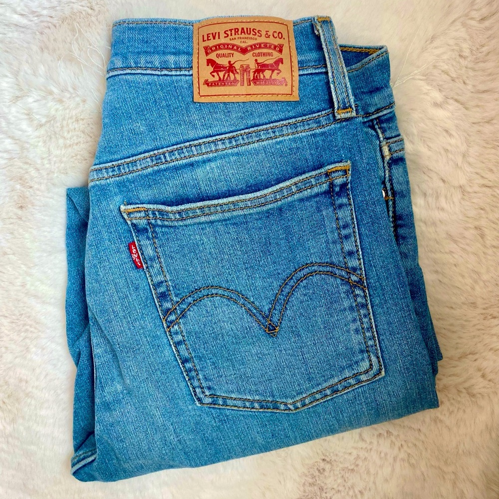 Levi’s Wedgie Skinny Jeans, Frayed Ankle